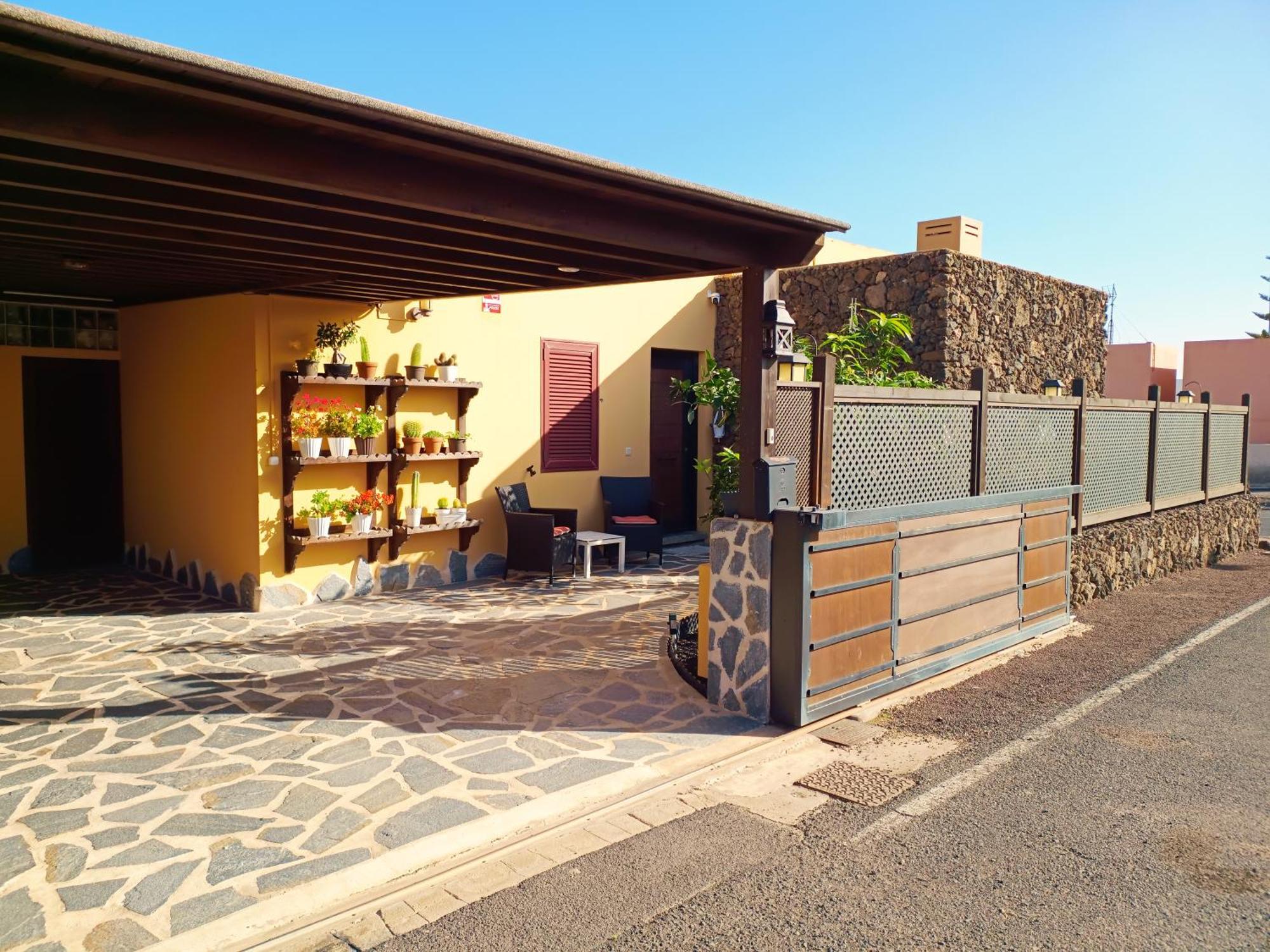 Villa Enola La Oliva Esterno foto