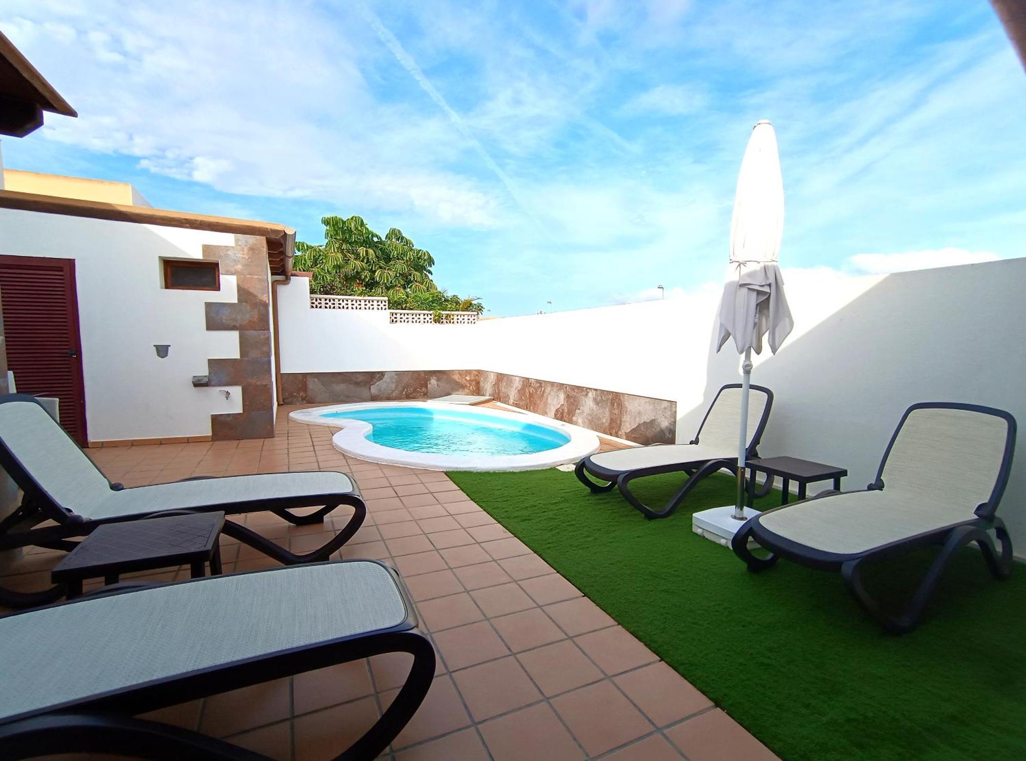 Villa Enola La Oliva Esterno foto